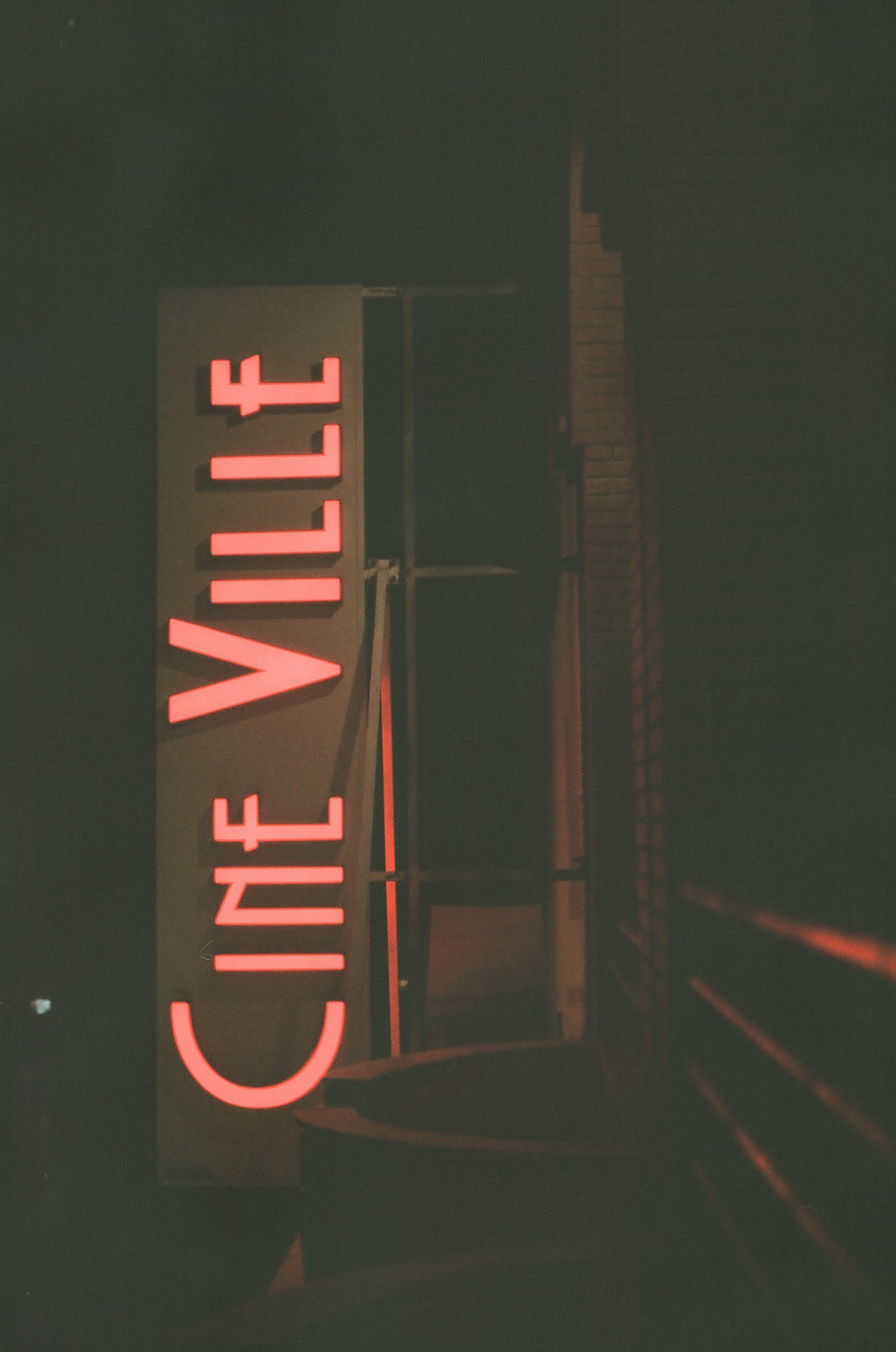 Analogue 9